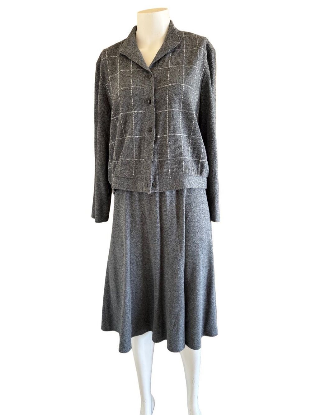 Petites by Willi grey plaid womens L 2 pc set sweater skirt blouse comfy dressy